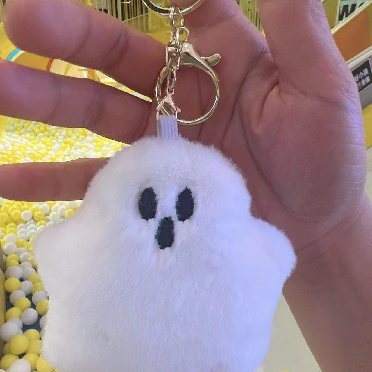 Halloween Ghost Plush Keychains for Couples – Cute School Bag Charms & Stuffed Toys Halloween Ghost Plush Keychains for Couples – Cute School Bag Charms & Stuffed Toys - Image 4