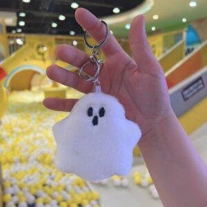 Halloween Ghost Plush Keychains for Couples – Cute School Bag Charms & Stuffed Toys