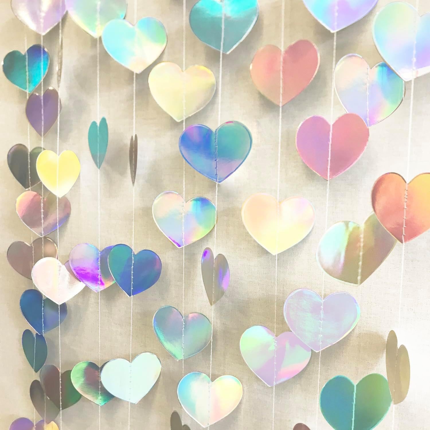 Cross-border in-stock iridescent heart-shaped streamers, Valentine's Day, wedding, birthday party gold, white and pink love heart pendants, paper pull strings