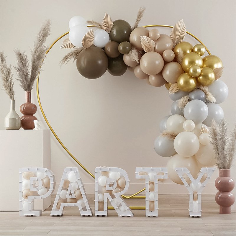 Cross-border Iron Art Heart-shaped Wedding Balloon Arch, Square Iron Art Arch, Outdoor Courtyard Decoration Wedding Stand
